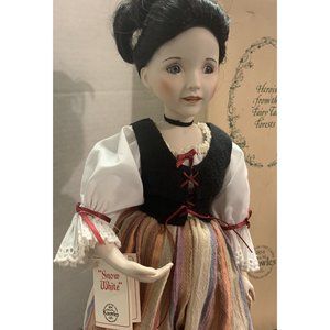 Snow White 15” Heroines from the Fairy Tale Forests Porcelain Doll Edwin Knowles